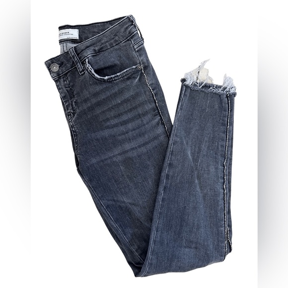 Zara Woman Premium Denim skinny ankle length distressed dark grey jeans… - Picture 1 of 5
